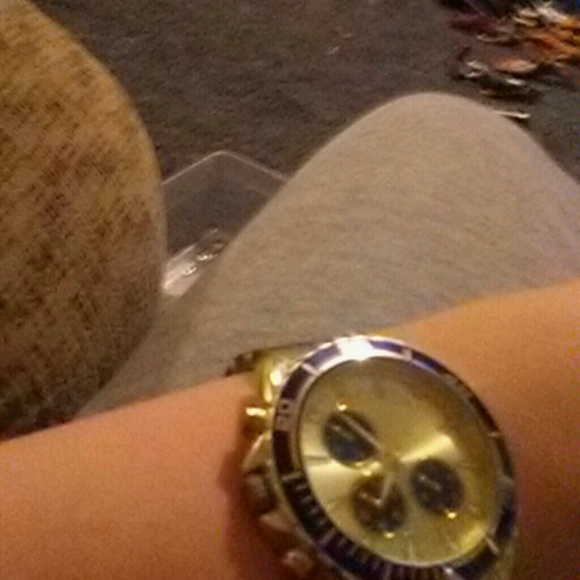 Meet your Posher, Alex - Picture 1 of 1